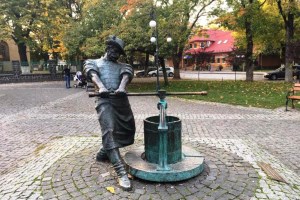 Пам'ятник виноробу, Виноградів